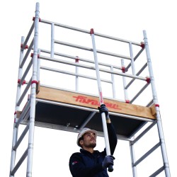 RAPIDO SUPER 160 | Andamio plegable con ruedas y plataforma 160x75cm.