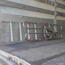 Escalera plegable para camión SCR | Acceso seguro y compacto