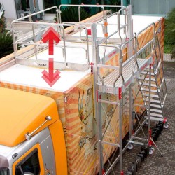 Escalera con plataforma y barandilla regulable para camiones