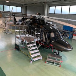 EM505  Estructura a medida para mantenimiento de helicópteros | Faraone