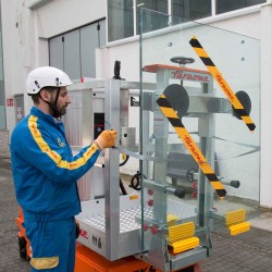 ELEVAH INSTALACIÓN DE CRISTALES 9 m.