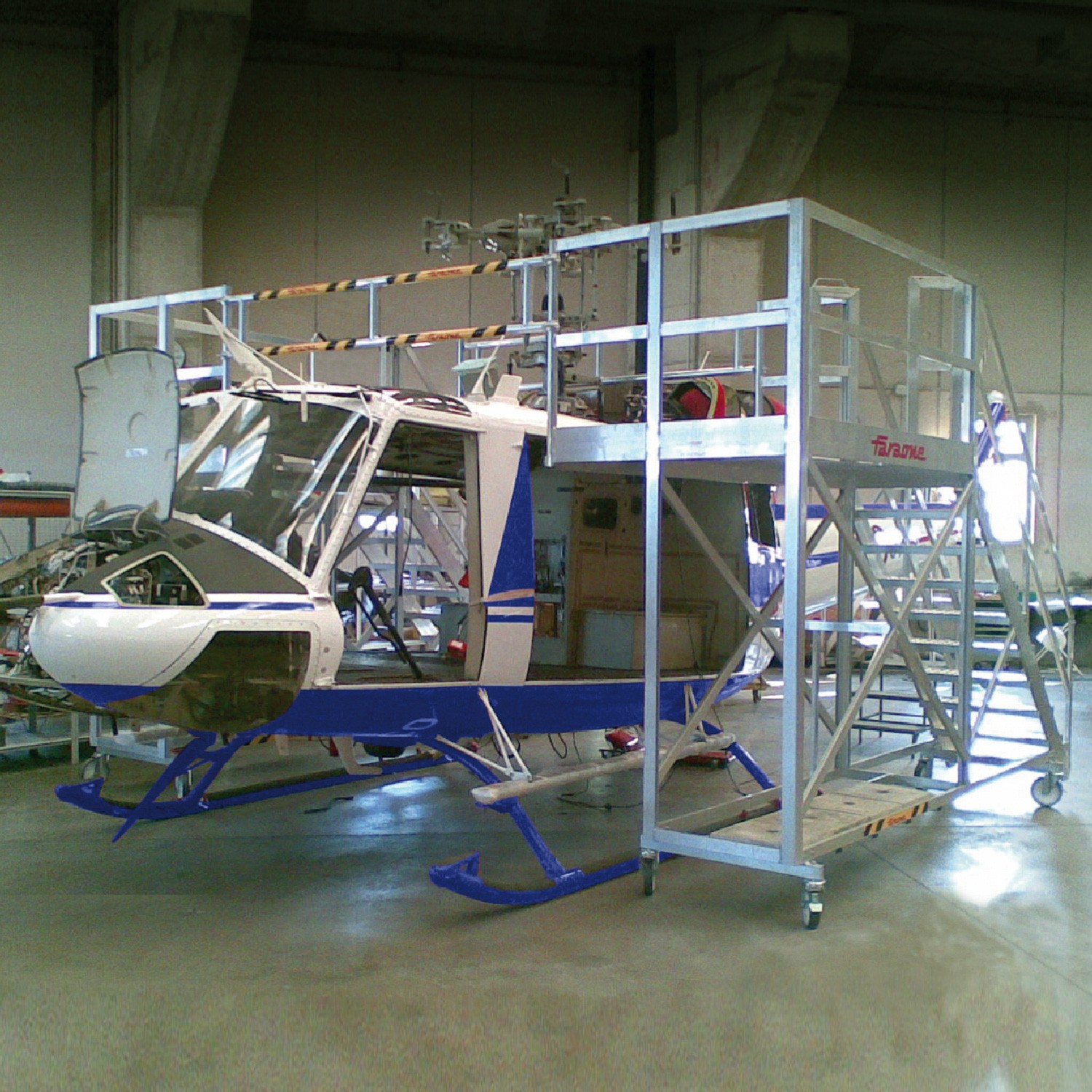 EM503 | Estructura a Medida para Mantenimiento de Helicópteros